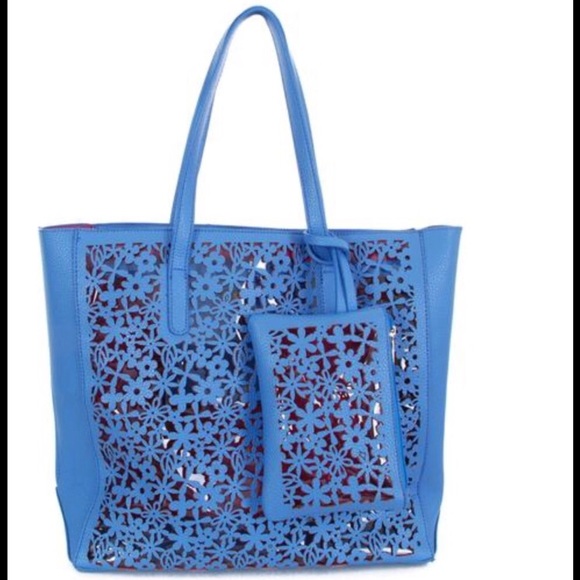 Pink Haley Handbags - Hold: Flower Laser Cut Tote in blue